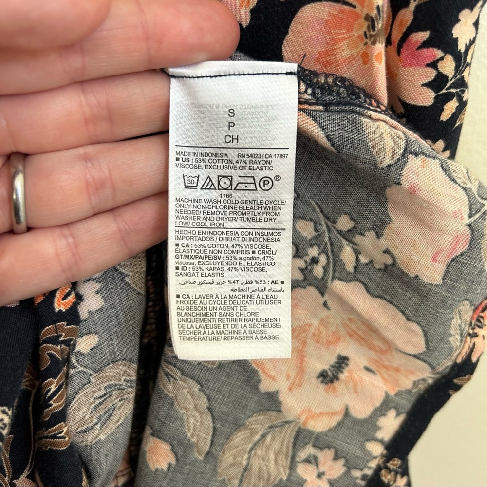 Old Navy Navy Floral Midi Dress with Blush Flowers - Picture 11 of 14